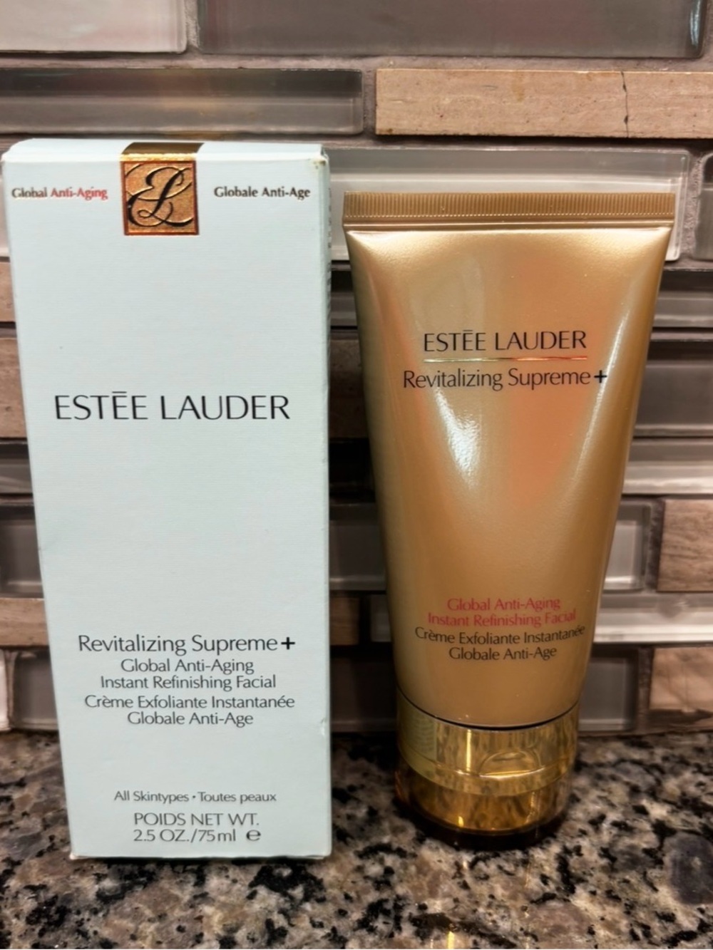 Estee Lauder Revitalizing Supreme+ Instant Refinishing Facial Exfoliant NIB